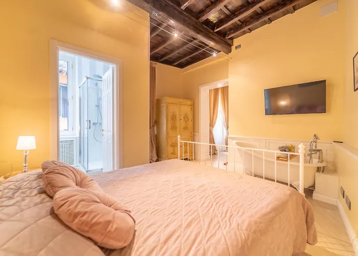 Secret Luxury Retreat In The Heart Of The Ghetto By Houseeds Apartment Rom