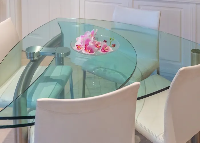 Apartment Secret Luxury Retreat In The Heart Of The Ghetto By Houseeds