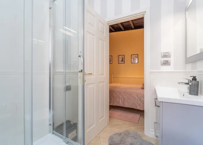 Secret Luxury Retreat In The Heart Of The Ghetto By Houseeds Apartment *