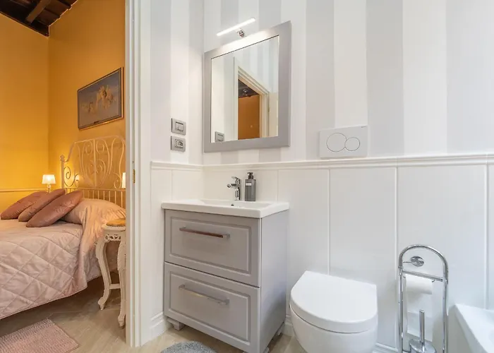 Apartment Secret Luxury Retreat In The Heart Of The Ghetto By Houseeds Rom