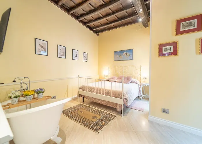 Apartment Secret Luxury Retreat In The Heart Of The Ghetto By Houseeds